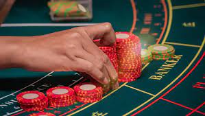 Baccarat Casino Game – Getting To Know The Basics